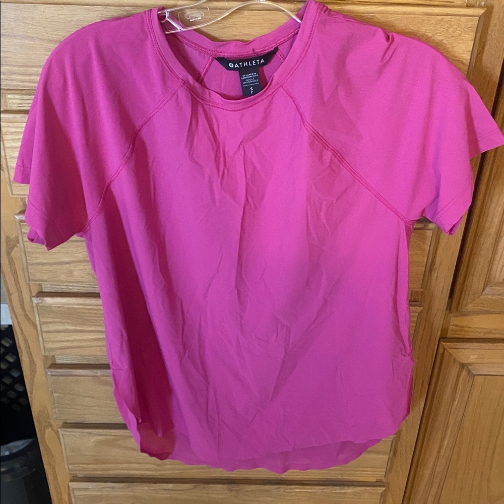 Athleta Fuchsia Short Sleeve Athletic Tee